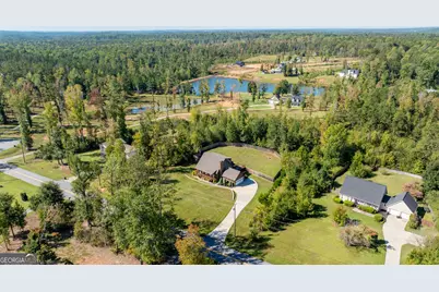 295 Victoria Lane, Newnan, GA 30263 - Photo 2