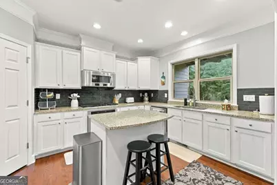 2560 Sibley Drive NE, Atlanta, GA 30324 - Photo 14