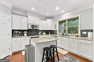 2560 Sibley Dr NE, Atlanta, GA 30324 - Photo 14