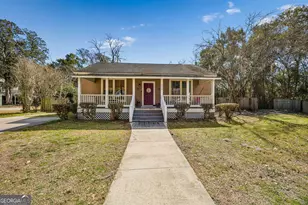 205 W 3rd St, Woodbine, GA 31569 - Photo 2