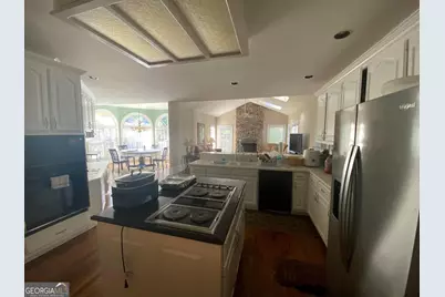 3520 Donegal Way, Snellville, GA 30039 - Photo 12