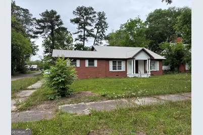225 W Jessamine Street, Fitzgerald, GA 31750 - Photo 1