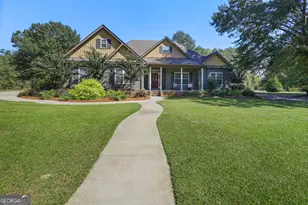 255 Rogers Cir, Claxton, GA 30417 - Photo 1