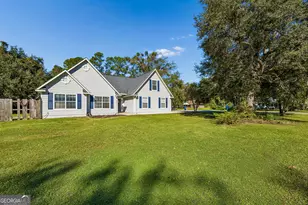 451 Mary's Dr, Woodbine, GA 31569 - Photo 2