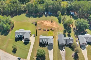 221 Tussahaw Ln, Jackson, GA 30233 - Photo 2