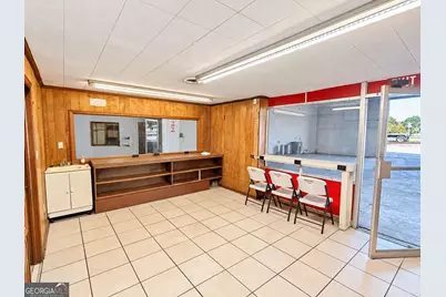300 W Broad Street, Griffin, GA 30223 - Photo 16