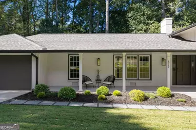 2022 Deren Way NE, Atlanta, GA 30345 - Photo 2