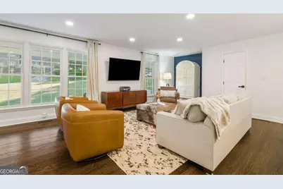 2022 Deren Way NE, Atlanta, GA 30345 - Photo 8