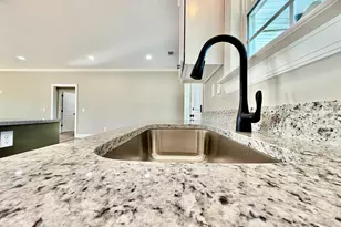 506 Clearwater Cir, Dublin, GA 31021 - Photo 8