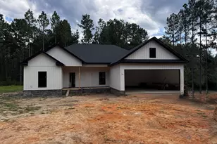 105 Colby Cir, Dublin, GA 31021 - Photo 1