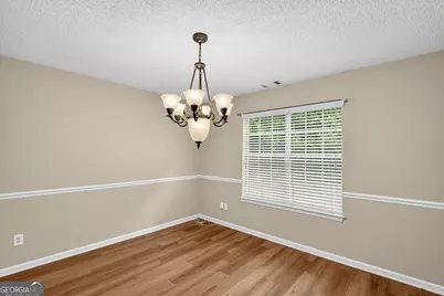 1560 Rogers Crossing Drive, Lithonia, GA 30058 - Photo 18
