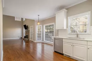 2484 Emerald Ridge Ct, Atlanta, GA 30345 - Photo 8