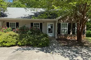 55 Crestwood Dr, Hartwell, GA 30643 - Photo 1