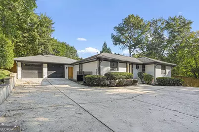 2492 Parkdale Place NE, Atlanta, GA 30305 - Photo 2
