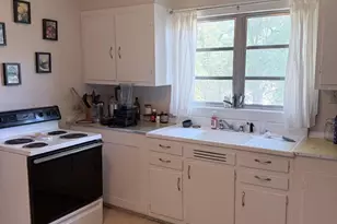 803 W Charlton Street NW, Milledgeville, GA 31061 - Photo 10
