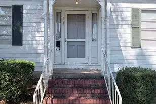 803 W Charlton Street NW, Milledgeville, GA 31061 - Photo 2