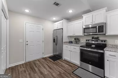 501 Church Circle, Jesup, GA 31545 - Photo 14