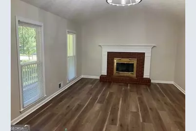 1604 Oakview Dr., Griffin, GA 30223 - Photo 4