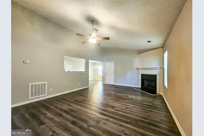 3607 Oakland Spring Court, Snellville, GA 30039 - Photo 4