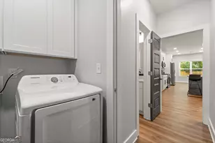 410 Utoy Cir SW, Atlanta, GA 30331 - Photo 14