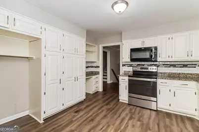 3404 Sherrod Drive, Marietta, GA 30008 - Photo 10