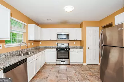 1009 Lear Drive, Locust Grove, GA 30248 - Photo 6