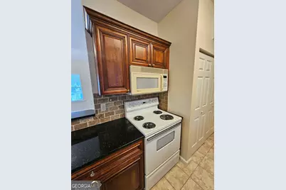 551 N Fairfield Drive, Peachtree City, GA 30269 - Photo 8