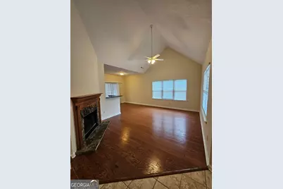 551 N Fairfield Drive, Peachtree City, GA 30269 - Photo 4