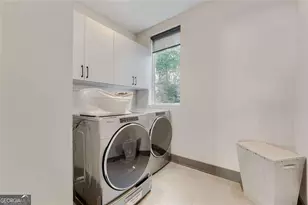 1305 Chelsea Cir NW, Atlanta, GA 30318 - Photo 22