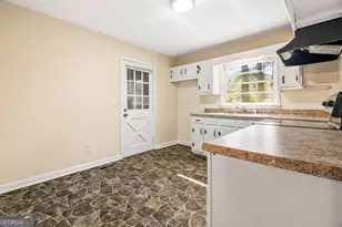 4065 Canby Ln, Decatur, GA 30035 - Photo 6
