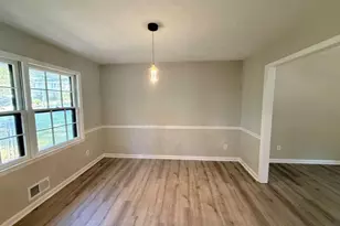 2271 Emerald Springs Dr, Decatur, GA 30035 - Photo 6