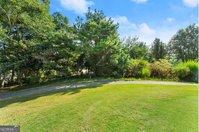 2020 Burgundy Drive, Braselton, GA 30517 - Photo 14