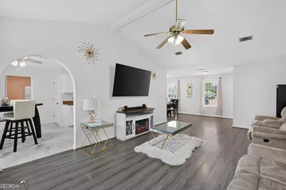 2201 Driftwood Lane, Hinesville, GA 31313 - Photo 30