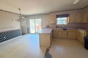 701 Charlotte Ct, Hinesville, GA 31313 - Photo 10