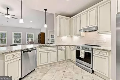 2102 Commonwealth Circle, Newnan, GA 30263 - Photo 10
