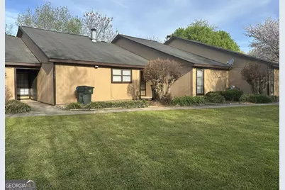 99 Brookhaven Circle, Warner Robins, GA 31093 - Photo 2