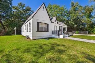 896 Roseview Dr, Macon, GA 31217 - Photo 2