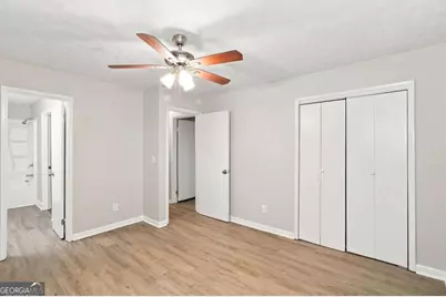 8020 Kendrick Road, Jonesboro, GA 30238 - Photo 12