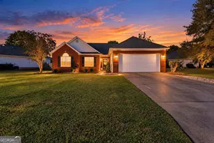 140 Knights Bridge, Warner Robins, GA 31093 - Photo 1