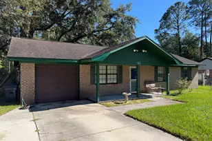 570 S Cedar St, Kingsland, GA 31548 - Photo 1