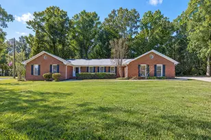 109 Oakdale Dr, Lagrange, GA 30240 - Photo 1