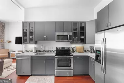 310 W Broughton Street #2013, Savannah, GA 31401 - Photo 6