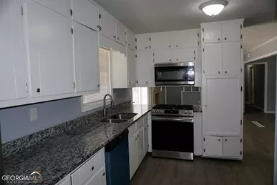 5601 Richlo Court, Forest Park, GA 30297 - Photo 12