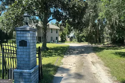6211 River Glen Lane, Jacksonville, FL 32216 - Photo 2