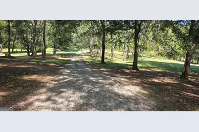 15 Creekside Drive, Pendergrass, GA 30567 - Photo 2