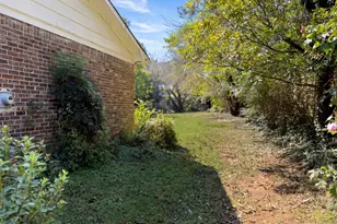 1217 Country Pine Dr, Ellenwood, GA 30294 - Photo 10