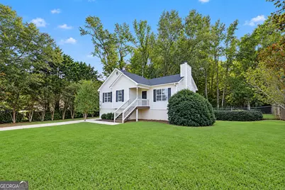132 Peeks Crossing Drive, Senoia, GA 30276 - Photo 2