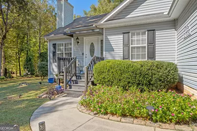 95 Otara Woods Drive, Newnan, GA 30263 - Photo 6