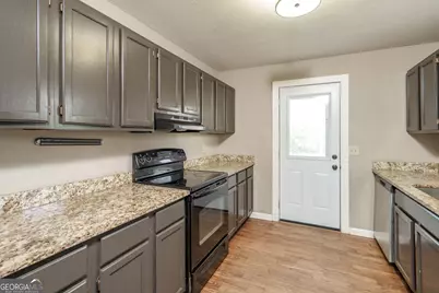 132 Ash Street, Good Hope, GA 30641 - Photo 8