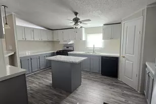 187 Navaho Rd, Locust Grove, GA 30248 - Photo 2